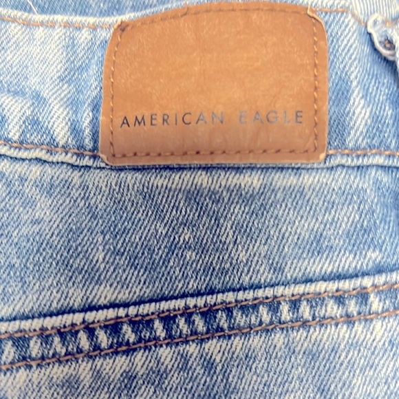 American Eagle Outfitters Blue Jean Shorts High-Waisted Relaxed Fit - Picture 5 of 6